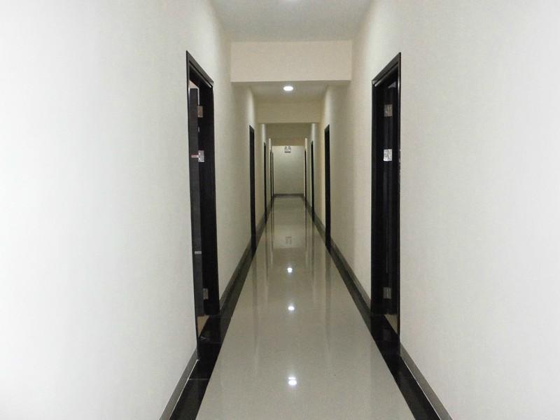 Blitz Hotel Batam Bagian luar foto